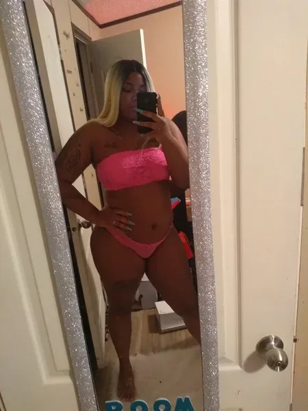 Ebonyhotwife