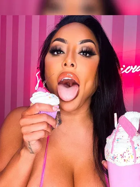 Kiara Mia