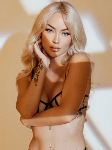 Lene Angelica 🇳🇴 VIKING girl!