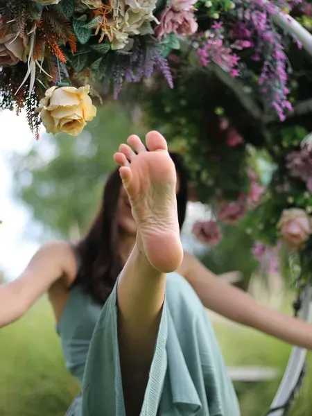 Eurasian Feet
