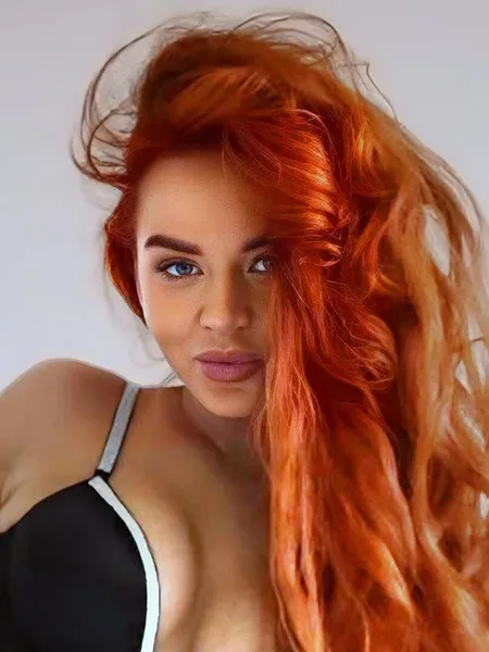 𝐌𝐈𝐒𝐒 𝐑𝐄𝐃𝐇𝐄𝐀𝐃🦊