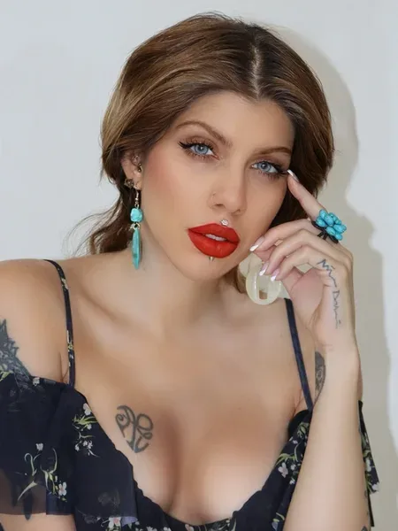 💎𝘋𝘰𝘮𝘪𝘯𝘢𝘵𝘳𝘪𝘹 𝘙𝘪𝘵𝘢 15.8K FANS