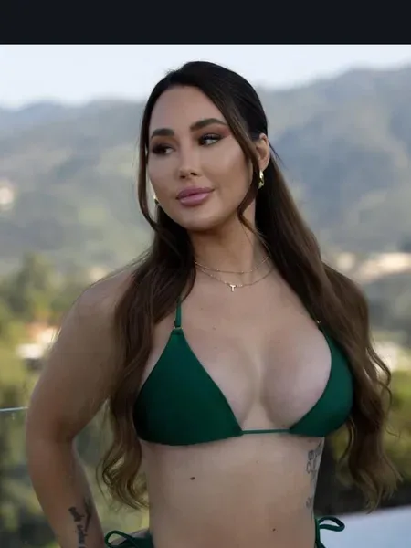 Tay