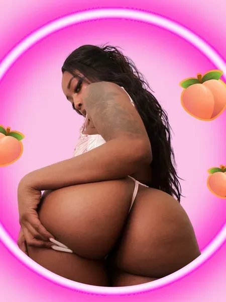 ✨Mia🍑✨